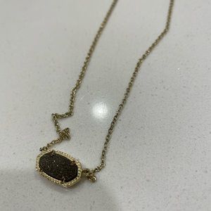 Kendra Scott necklace